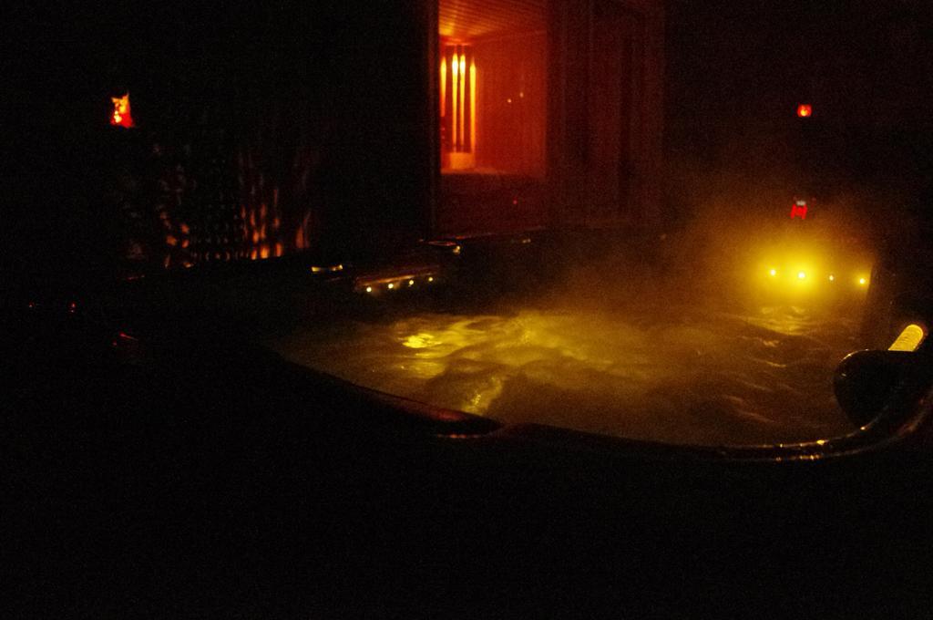Le Domaine De Saint-Thomin Bed & Breakfast Nostang Luaran gambar